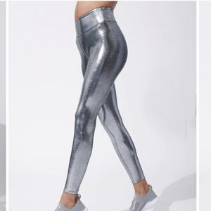 Heroine Sport MARVEL LEGGING [PLATINUM] Small